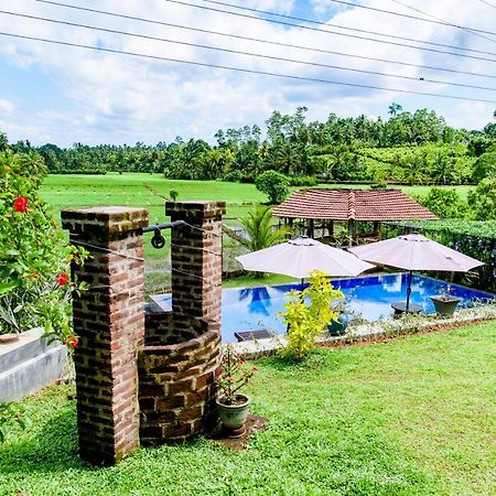 Peaceful Villa With Pool Near Hikkaduwa 앰발랑고다 외부 사진